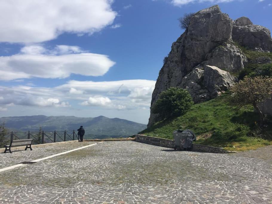 Casarosaria Italie Molise Pietrabbondante Villa Buitenkant foto